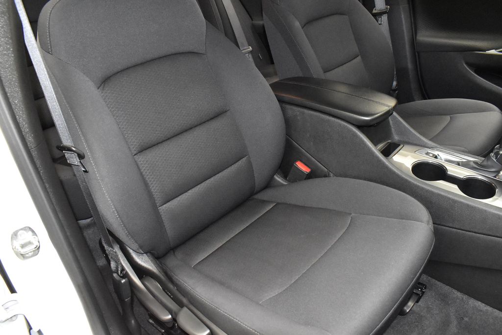 Thumbnail: 2024 Chevrolet Malibu - 23