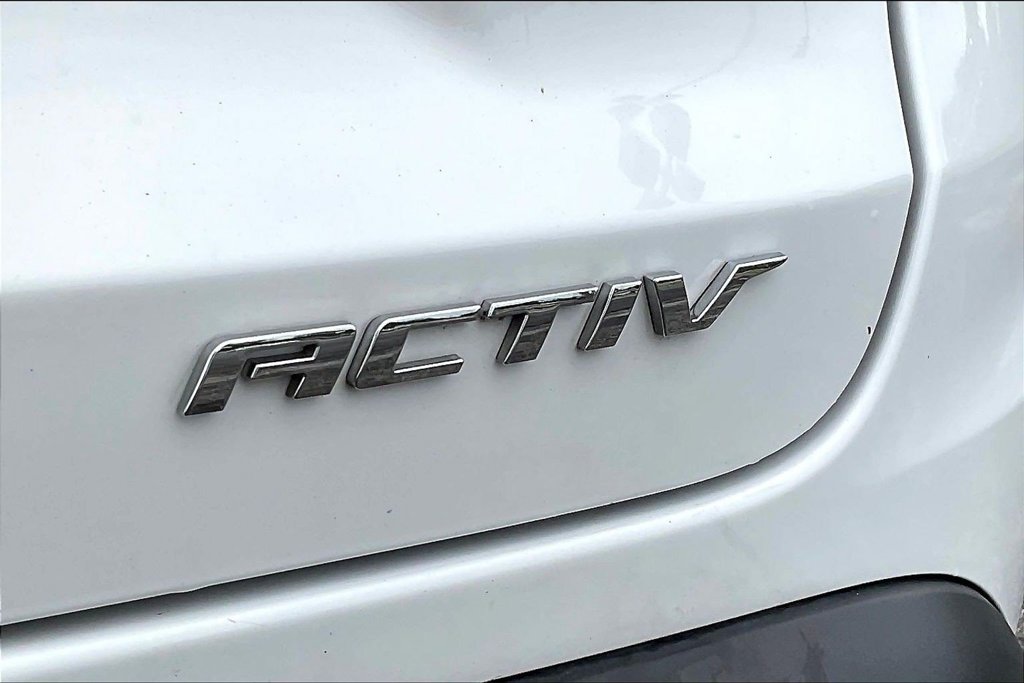Used 2024 Chevrolet Trax SUV
