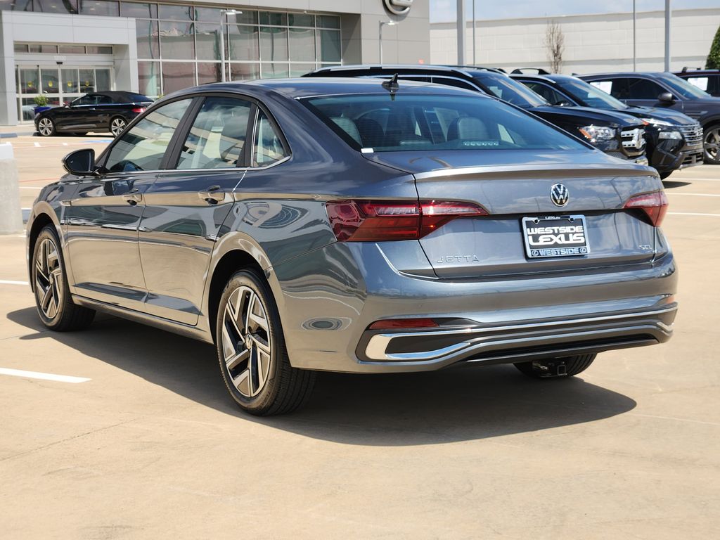 2022 Volkswagen Jetta 1.5T SEL - 4