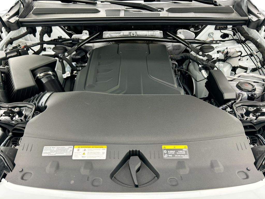 Thumbnail: 2025 Audi Q5 - 29