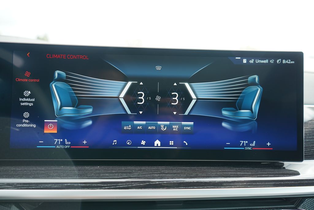 Thumbnail: 2026 BMW X5 - 18