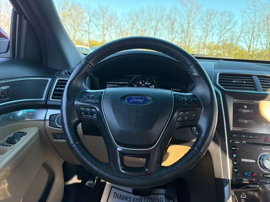 Thumbnail: 2016 Ford Explorer - 12