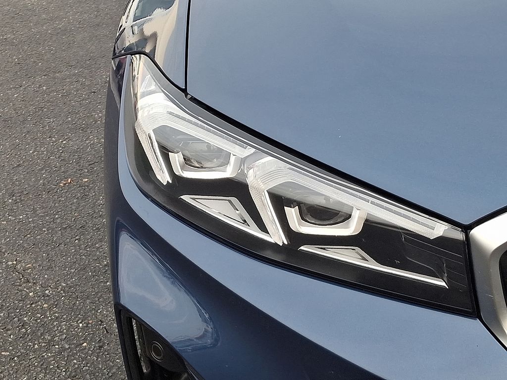 Thumbnail: 2023 BMW 3 Series - 9