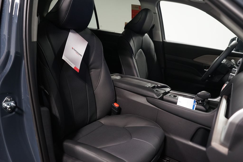 Thumbnail: 2026 Toyota Grand Highlander - 29