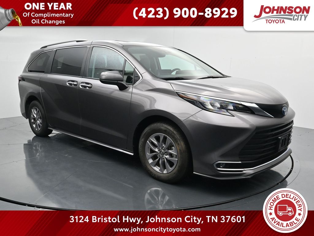 Predawn Gray Mica 2024 Toyota Sienna Minivan Front-Wheel Drive Continuously Variable Transmission