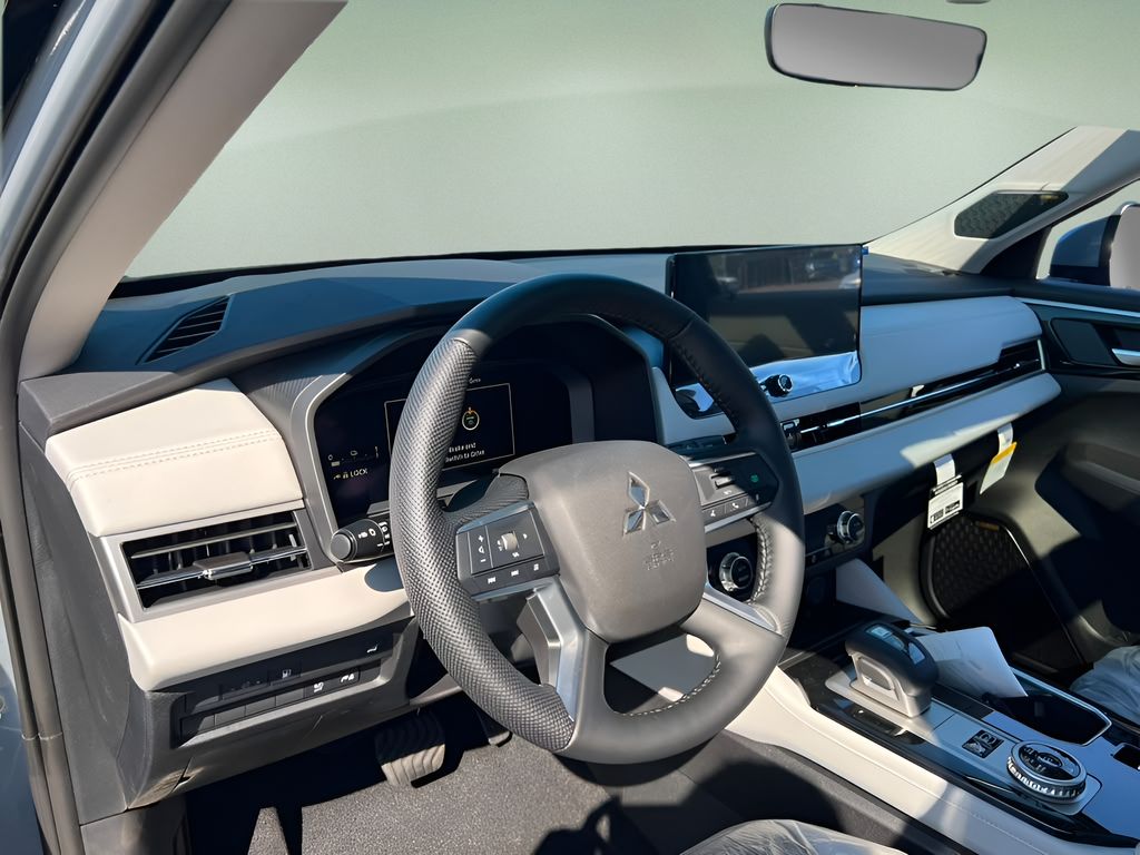 New 2026 Mitsubishi Outlander PHEV SUV