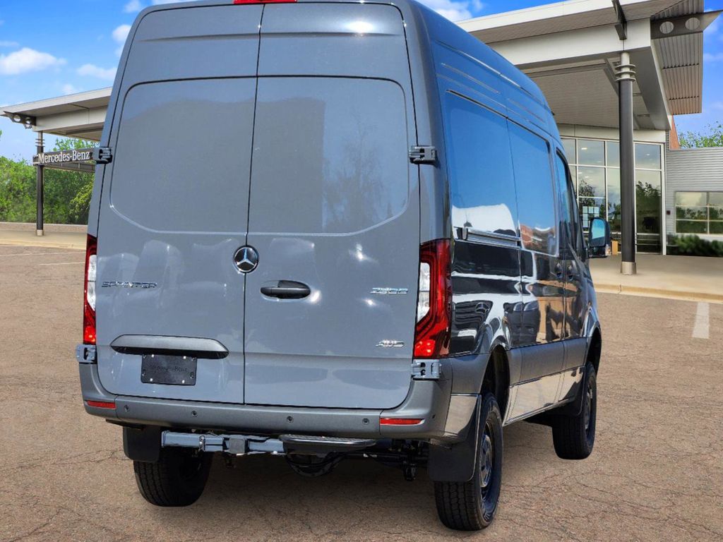 2025 Mercedes-Benz Sprinter 2500 Cargo 144 WB 3