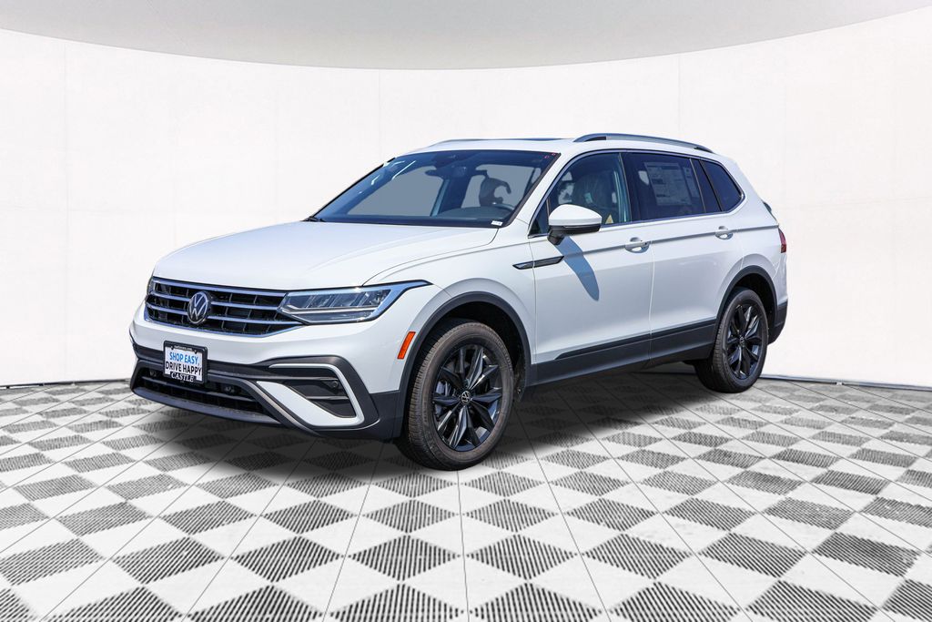 2024 Volkswagen Tiguan 2.0T SE 13