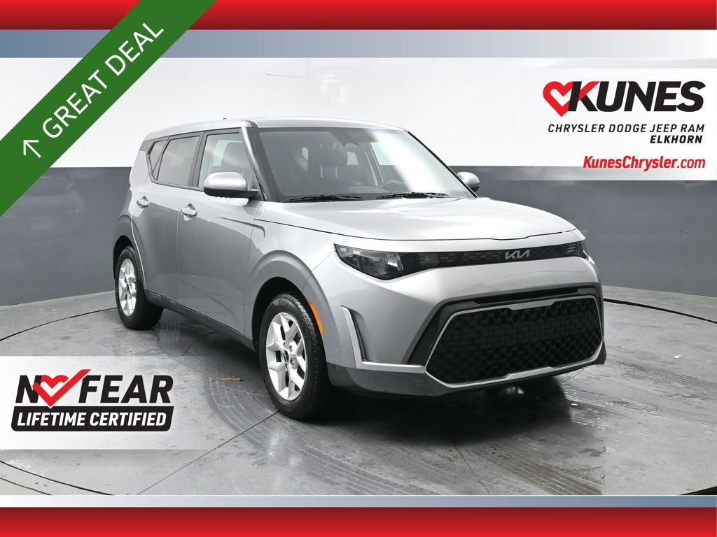 Steel Gray 2025 Kia Soul LX FWD SUV / Crossover Front-Wheel Drive Continuously Variable Transmission