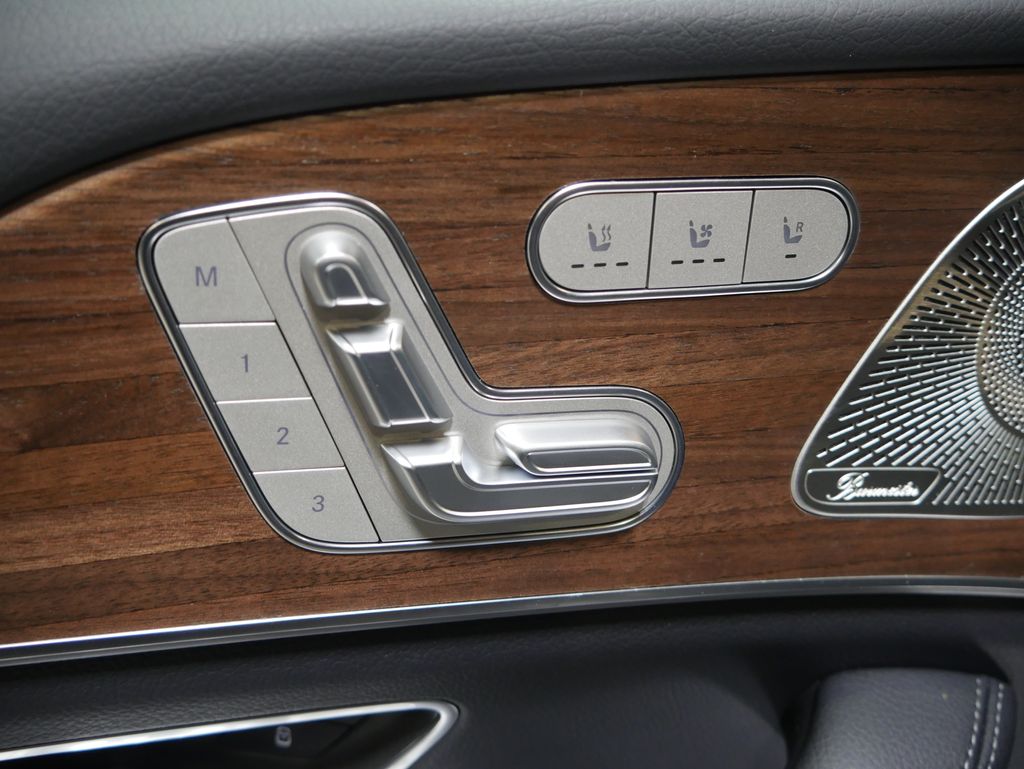 Thumbnail: 2026 Mercedes-Benz GLE - 17