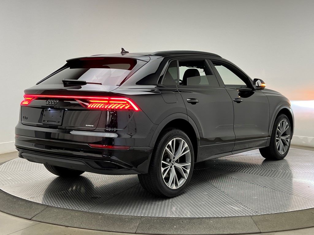 Thumbnail: 2021 Audi Q8 - 5