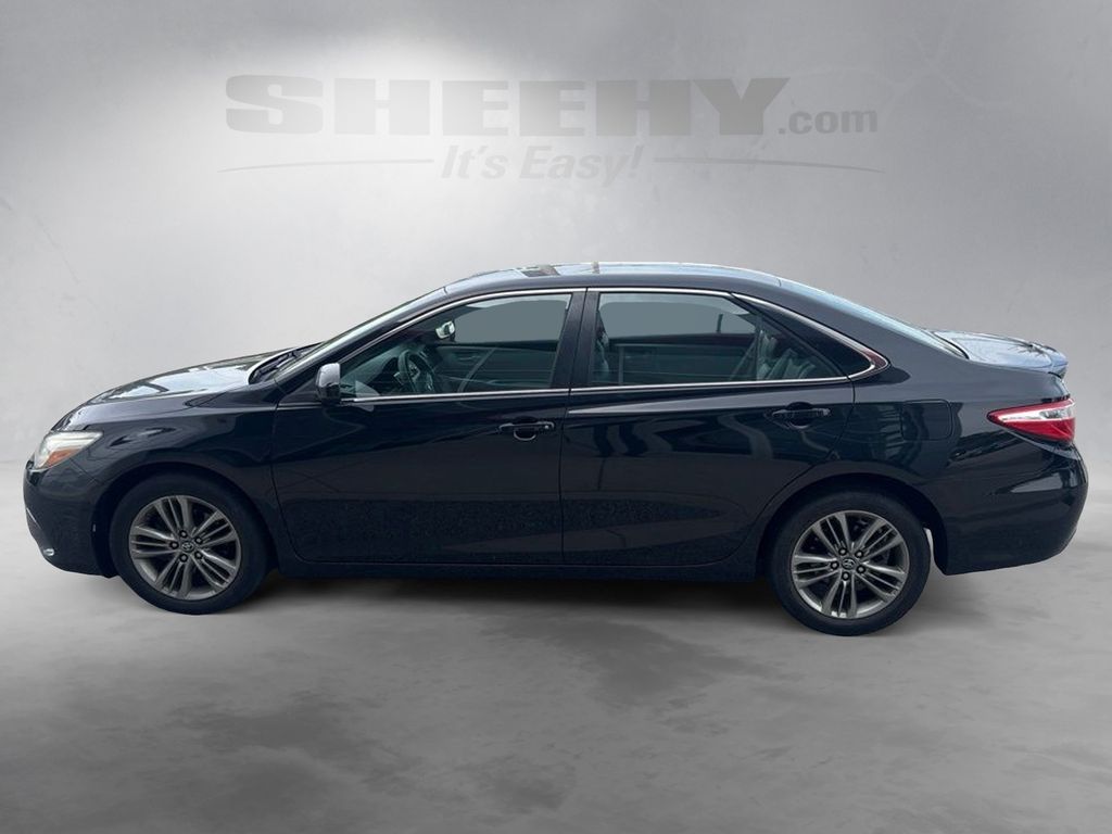 Used 2016 Black Toyota SE image 13