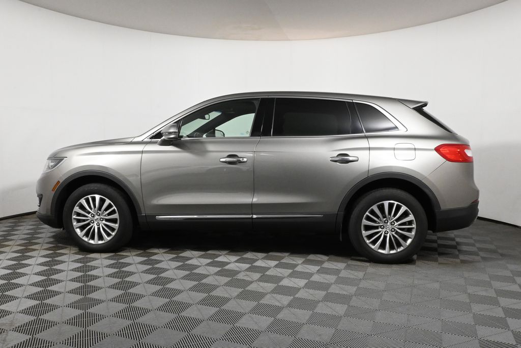 Thumbnail: 2016 Lincoln MKX - 2