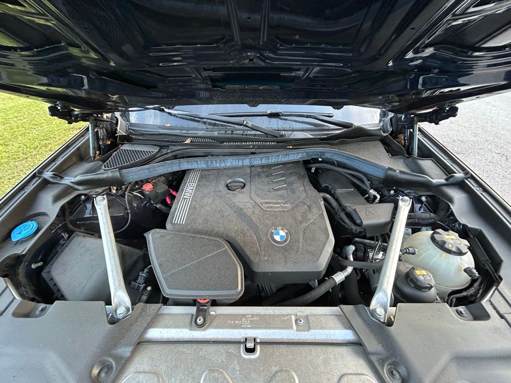 Thumbnail: 2023 BMW X4 - 11