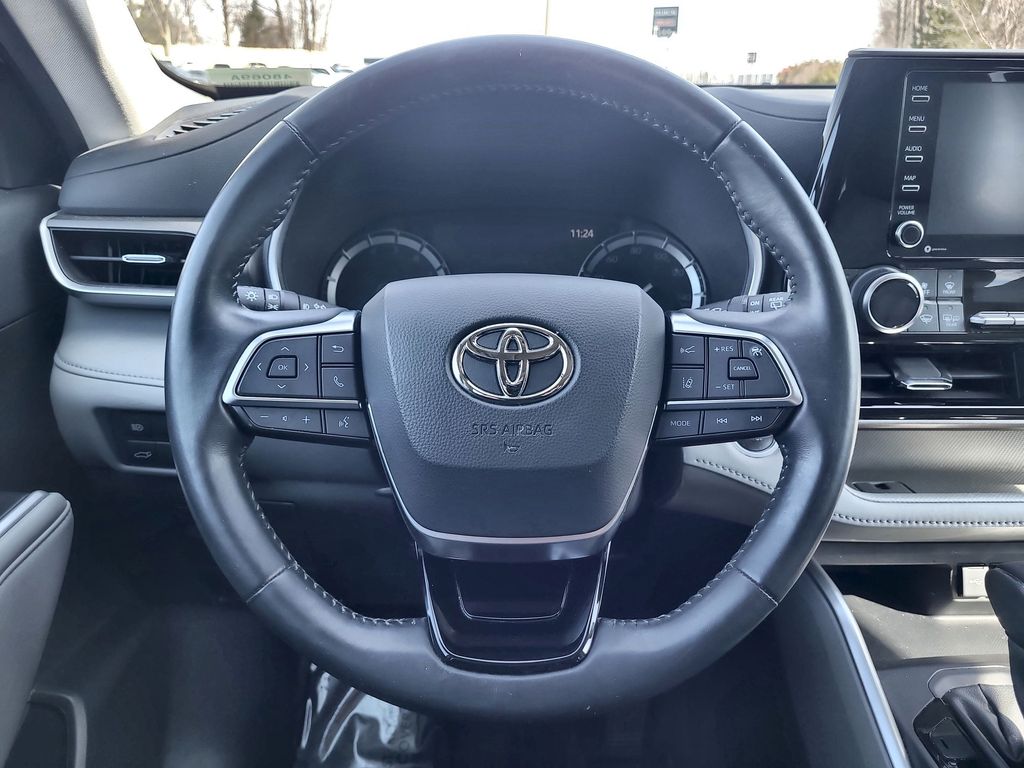 2021 Toyota Highlander XLE 14