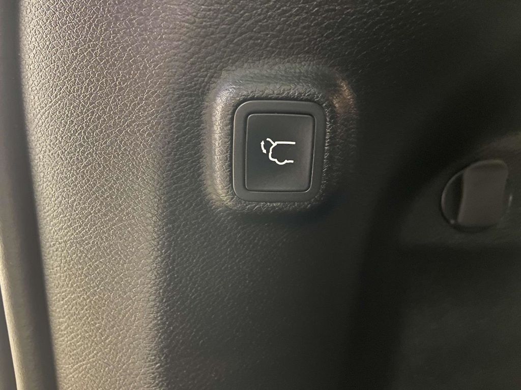 Used 2022 Jeep Cherokee Trailhawk Used 2022 Jeep Cherokee Trailhawk