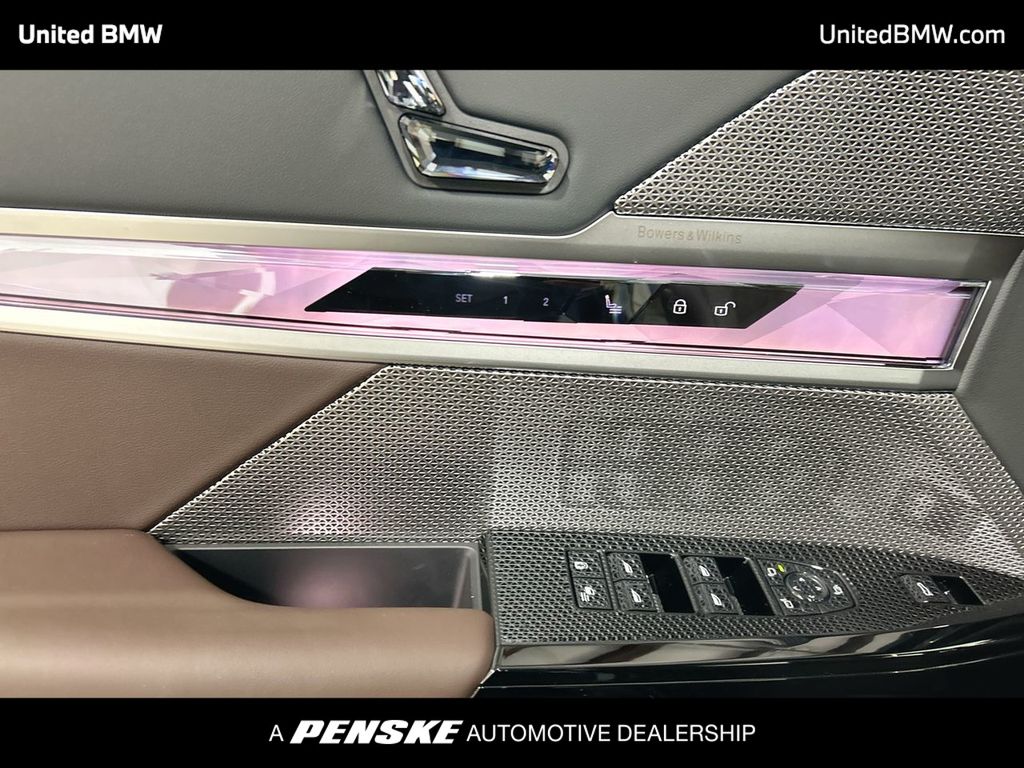 Thumbnail: 2025 BMW 7 Series - 11