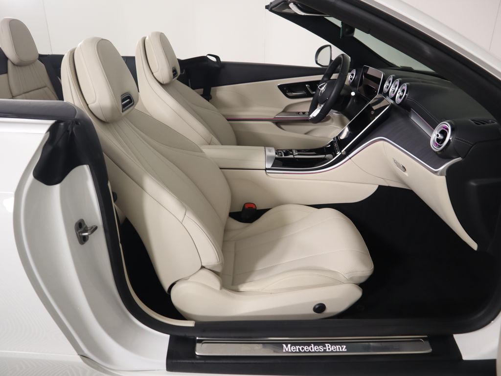 Thumbnail: 2025 Mercedes-Benz CLE - 28