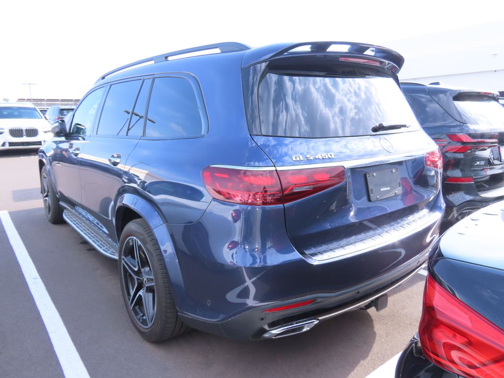 Thumbnail: 2024 Mercedes-Benz GLS - 3