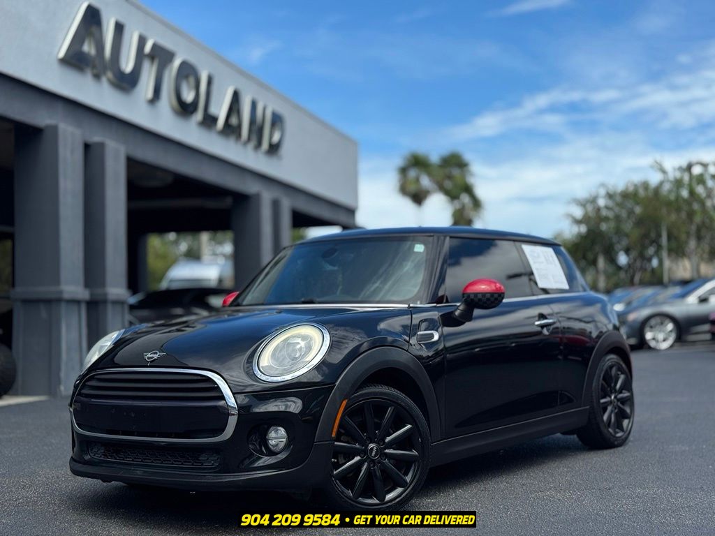  2015 MINI Cooper 2-Door Hatchback FWD   