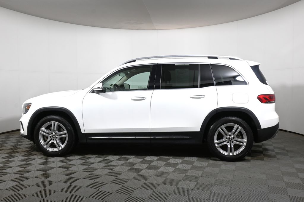 Thumbnail: 2022 Mercedes-Benz GLB - 2