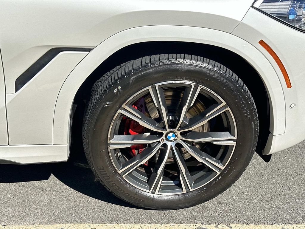 Thumbnail: 2023 BMW X6 - 17