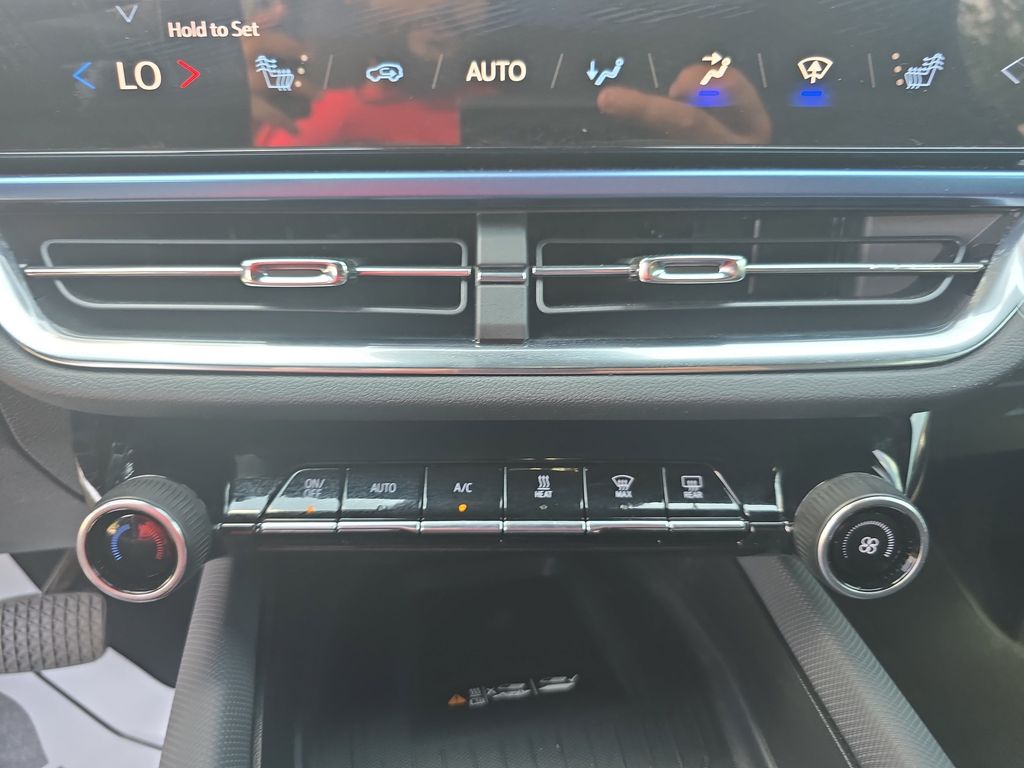 Used 2025 Chevrolet Equinox EV SUV