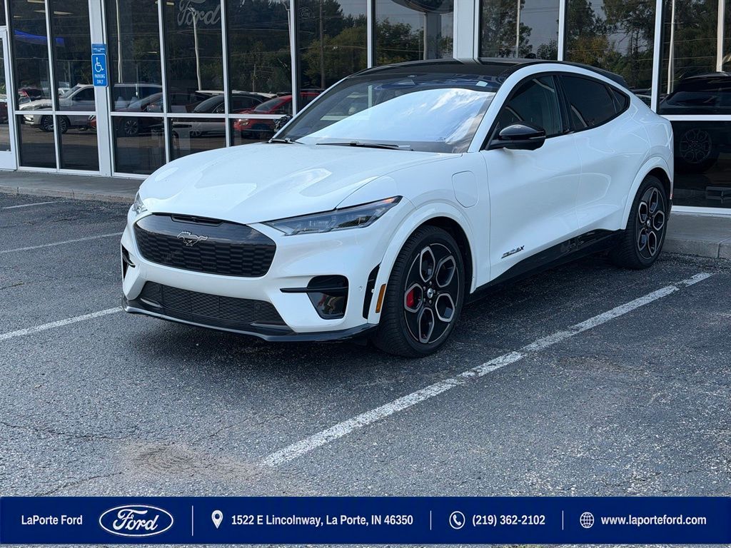 Star White Metallic Tri-Coat 2022 Ford Mustang Mach-E SUV / Crossover All-Wheel Drive Automatic