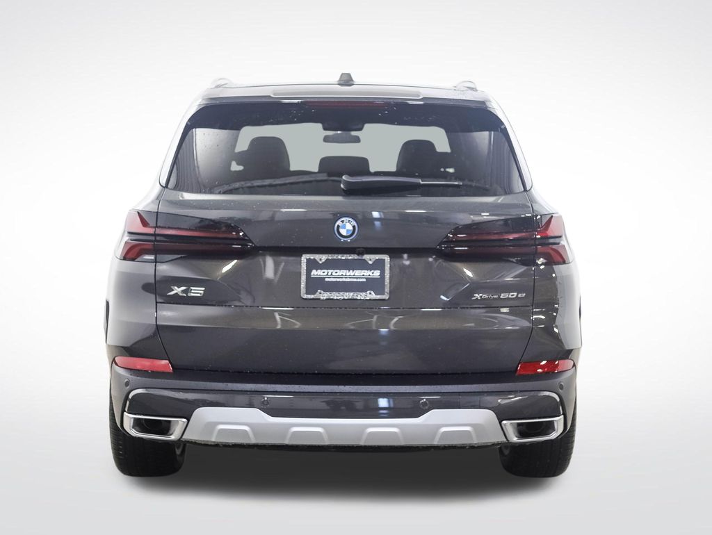 Thumbnail: 2026 BMW X5 - 4