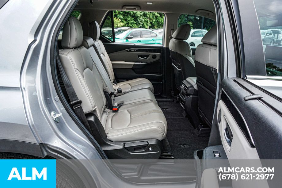 Used 2025 Silver Honda EX-L image 23