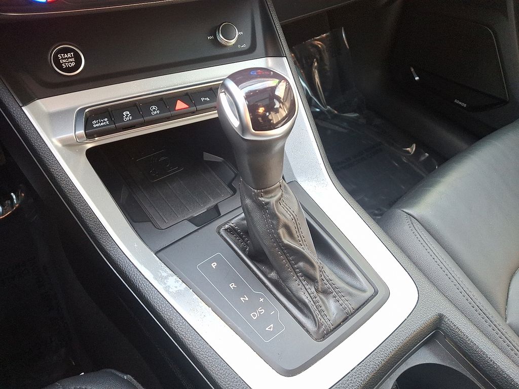 Thumbnail: 2023 Audi Q3 - 16