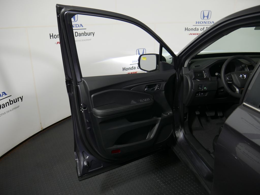 Thumbnail: 2026 Honda Ridgeline - 10