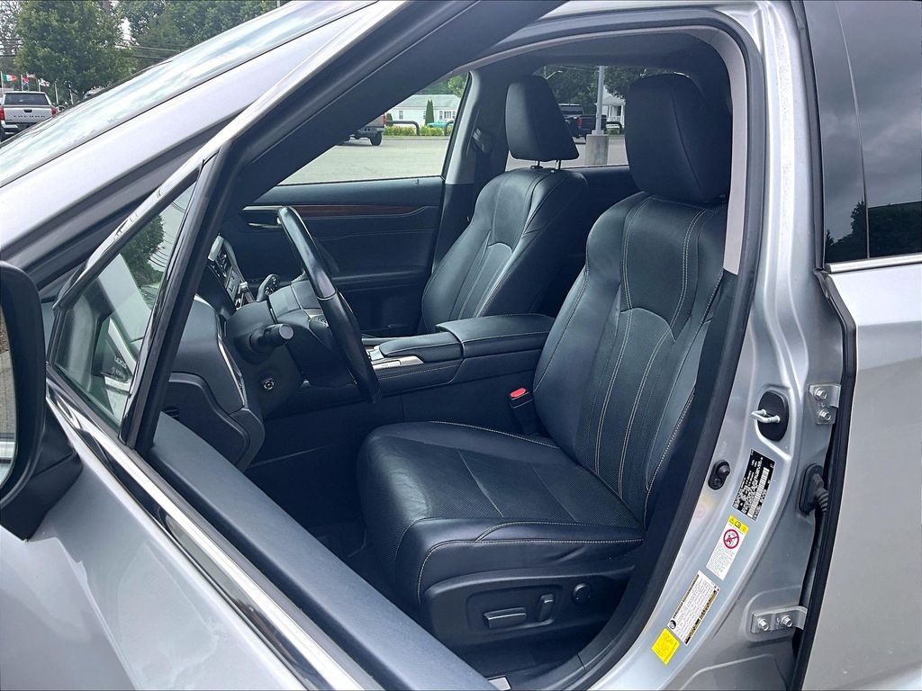 2017 Lexus RX — photo 10