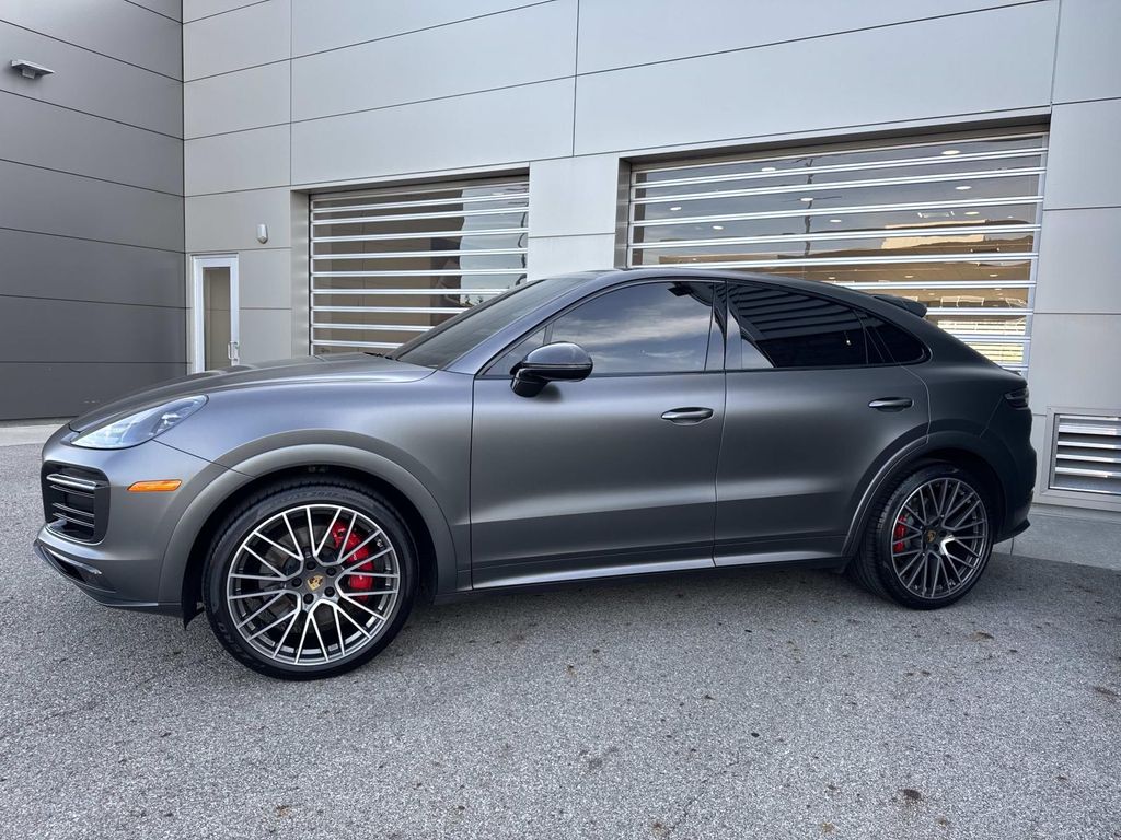 Used 2022  Porsche GTS image 3