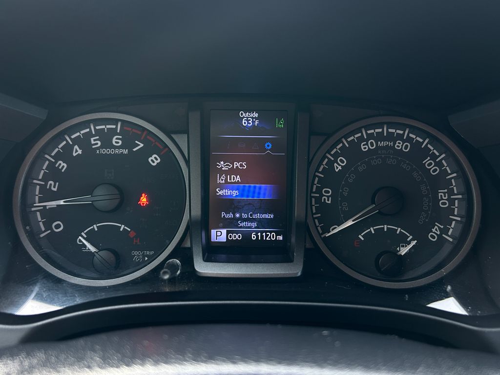 Thumbnail: 2020 Toyota Tacoma - 21