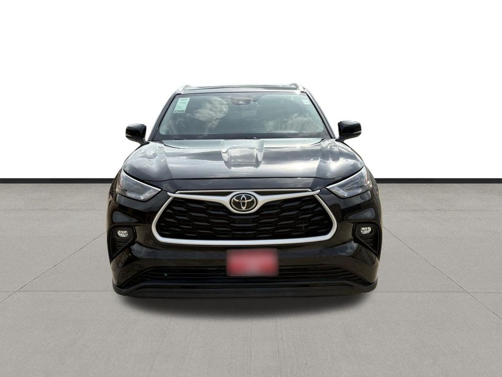 2023 Toyota Highlander XLE Black at Monument Chevrolet