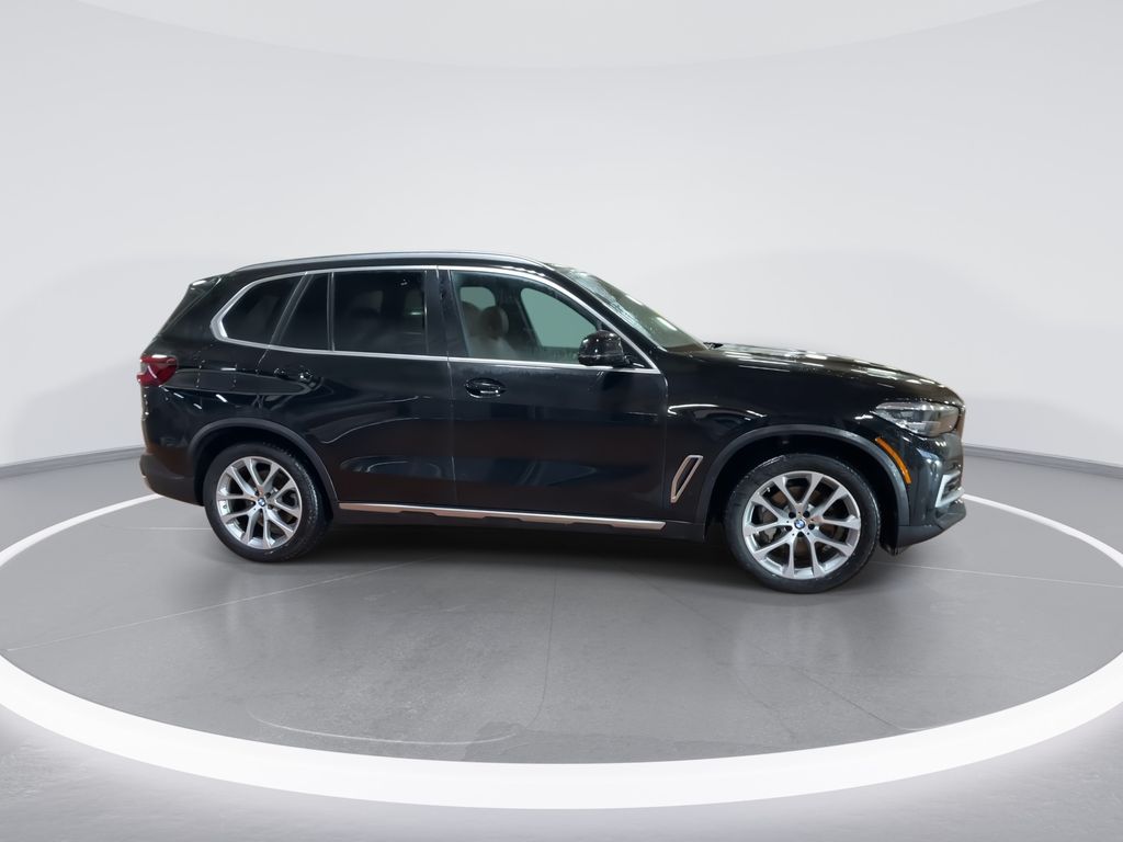 Thumbnail: 2023 BMW X5 - 9