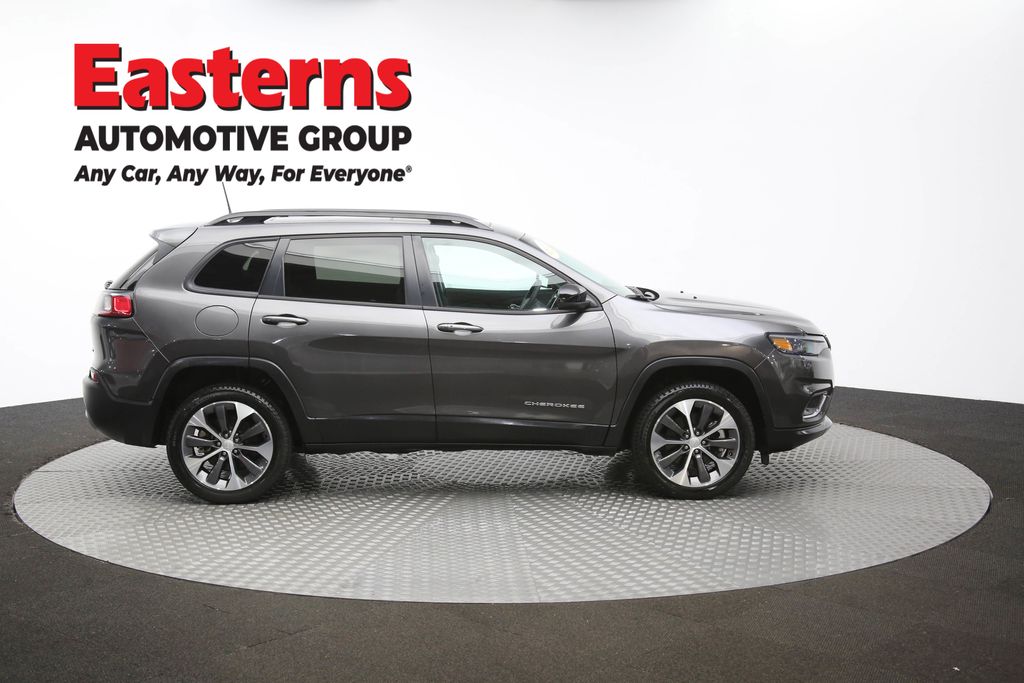 Used 2022 Gray Jeep Limited image 46