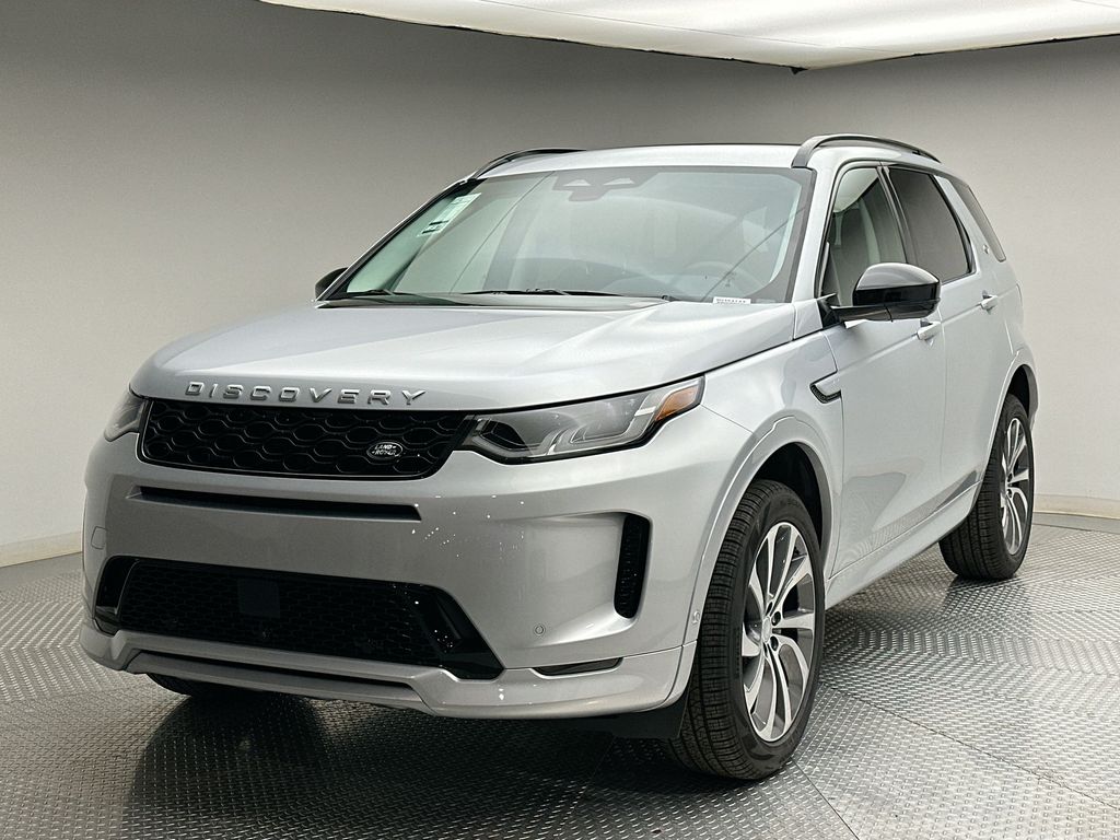 2025 Land Rover Discovery Sport S -
                Englewood, NJ