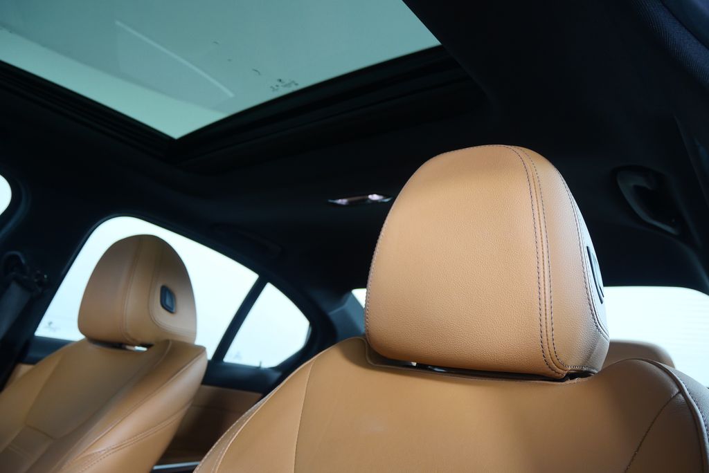 2020 BMW 3 Series 330i xDrive 12