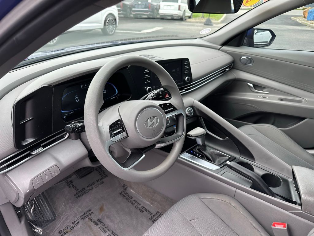 Used 2024 Blue Hyundai SE image 15