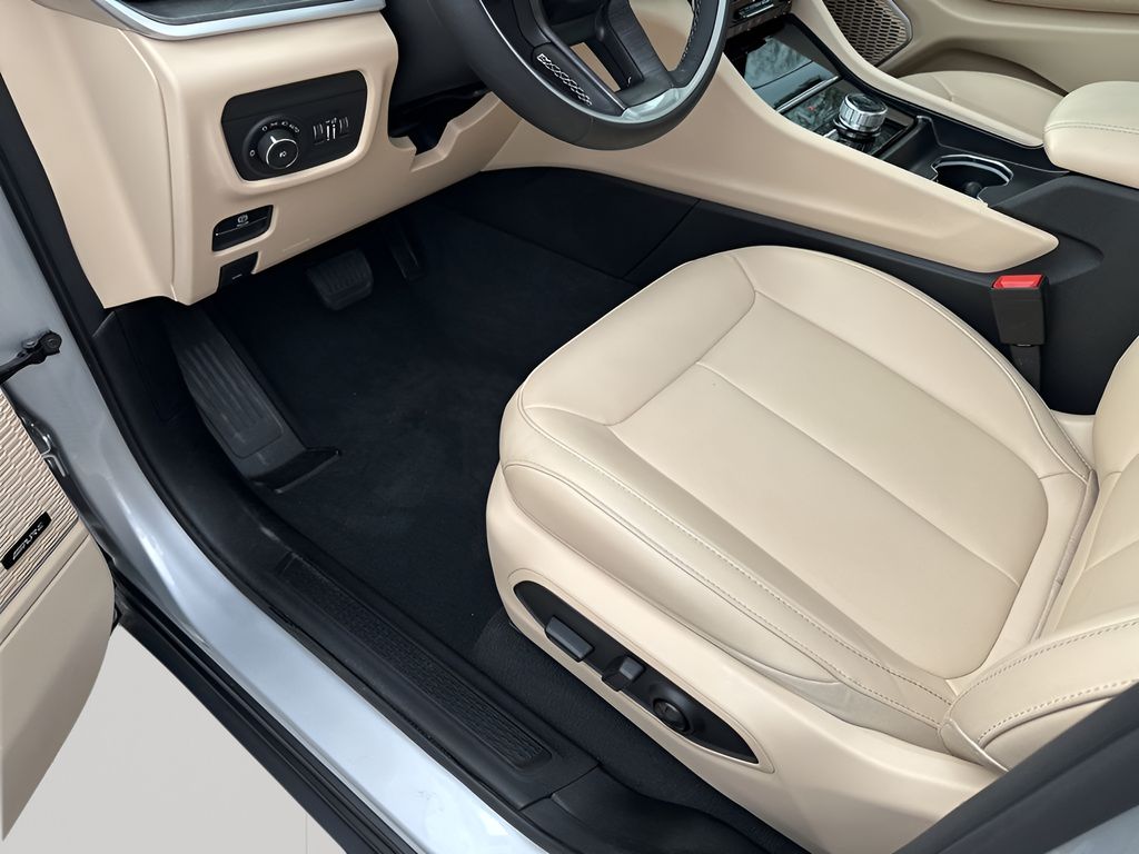 Used Car 2024 Jeep Grand Cherokee L  Limited For Sale Under $35,000 In Austin, Texas