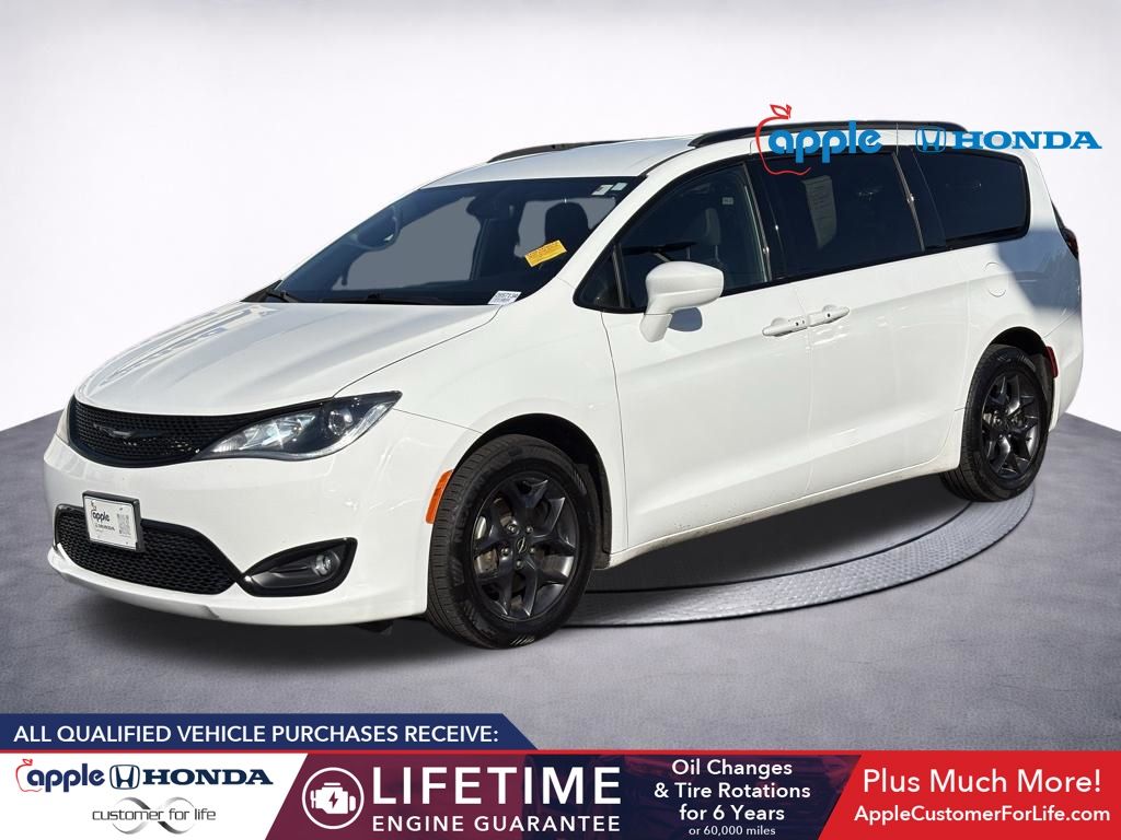 2020 Chrysler Pacifica Touring