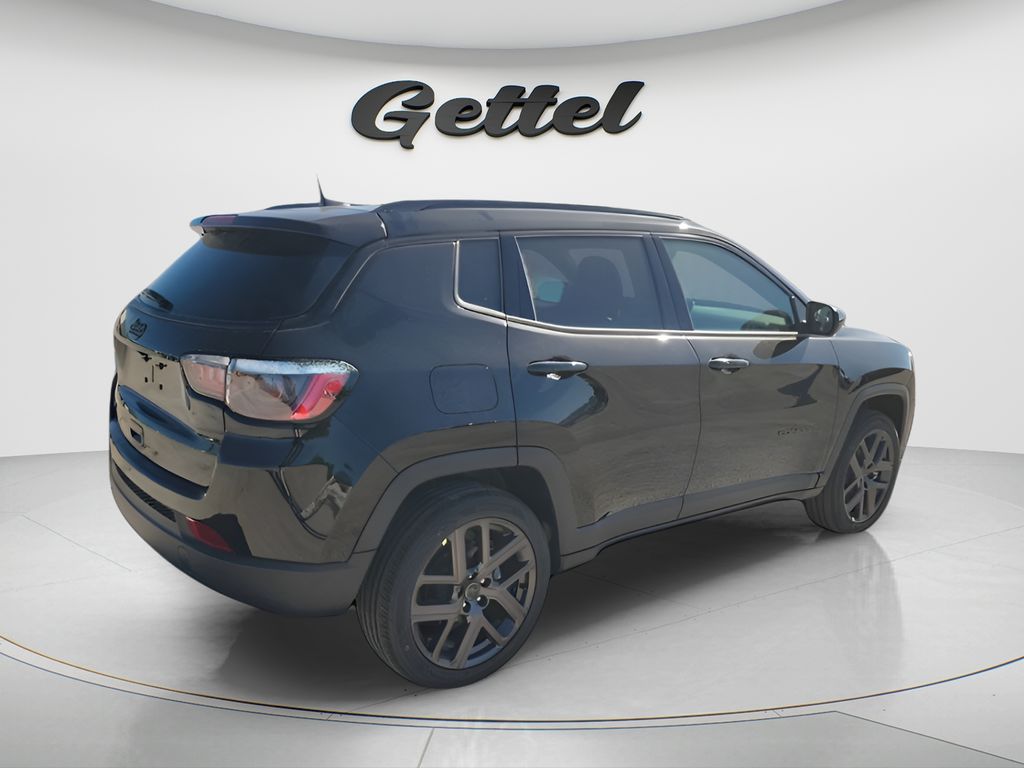 New 2026 Black Jeep Latitude image 8