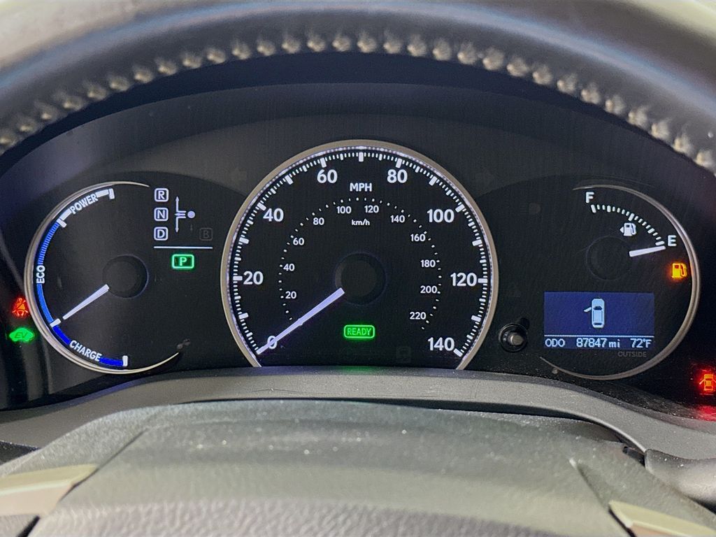 2017 Lexus CT 200h 12