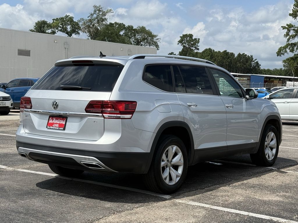 2018 Volkswagen Atlas 3.6L V6 SE Silver at Durrett Motor Company
