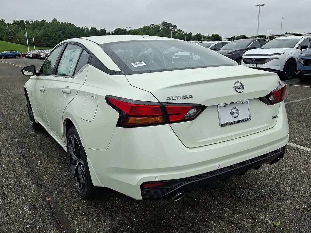 Thumbnail: 2025 Nissan Altima - 3