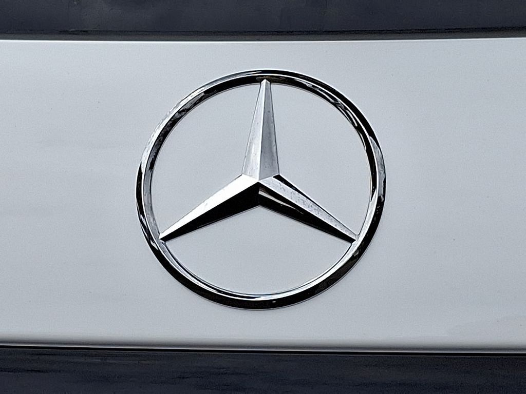 Thumbnail: 2025 Mercedes-Benz GLC - 22