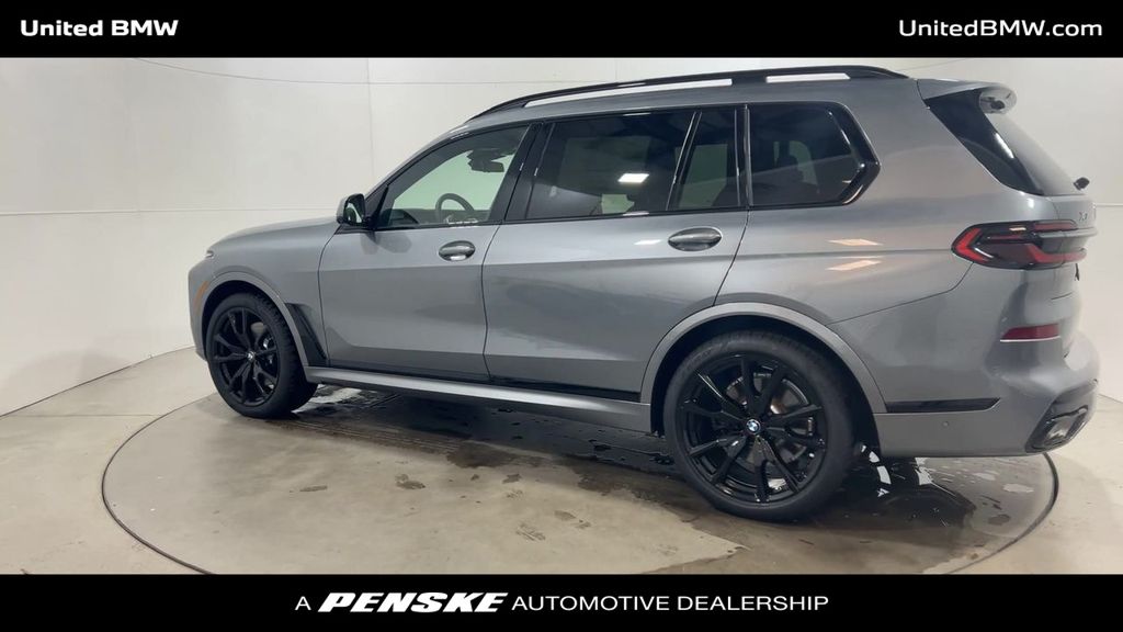 2025 BMW X7 xDrive40i 6