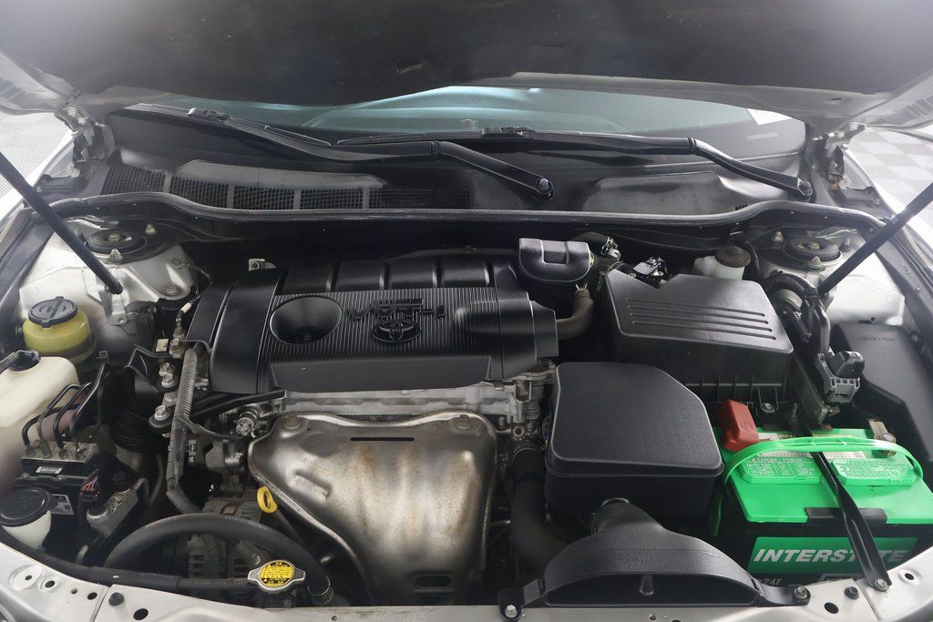 2011 Toyota Camry LE 15